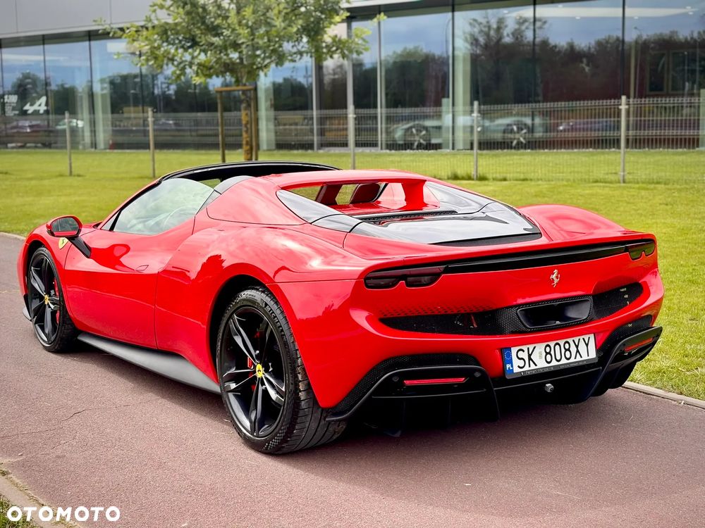 Ferrari 296 GTS - 7