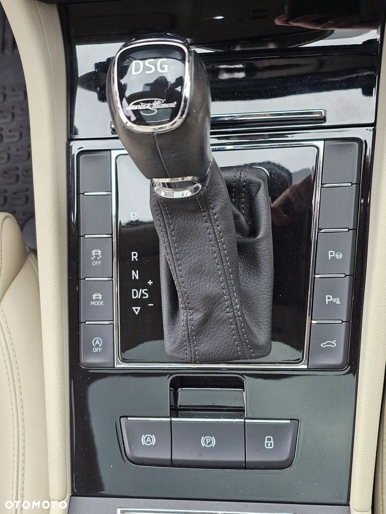 Skoda Superb 2.0 TDI 4x4 L&K DSG - 27