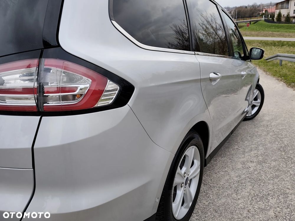 Ford Galaxy 2.0 TDCi Titanium - 38