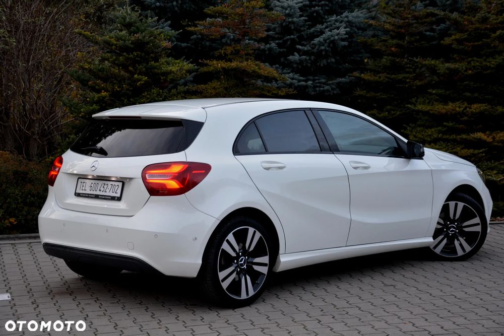 Mercedes-Benz Klasa A 180 7G-DCT - 4