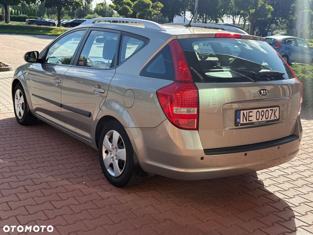 Kia Ceed 1.6 Crdi Comfort - 17