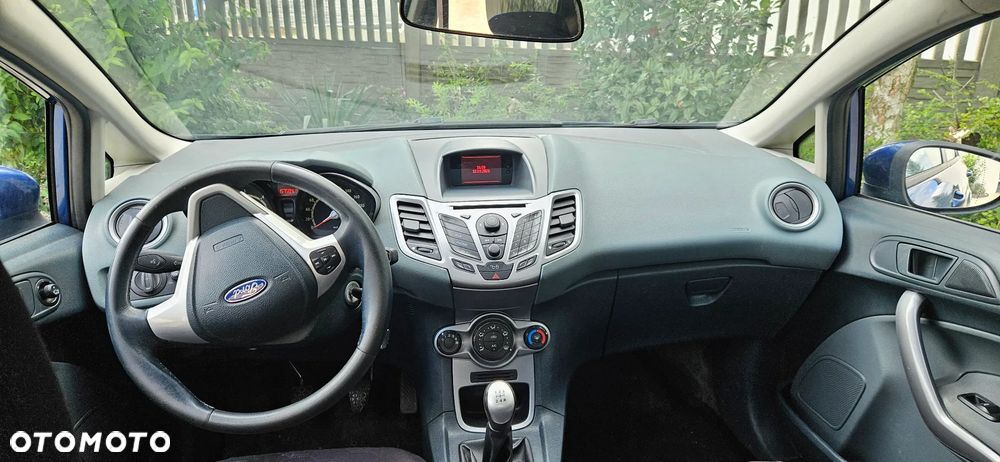 Ford Fiesta 1.4 TDCi Ambiente - 8