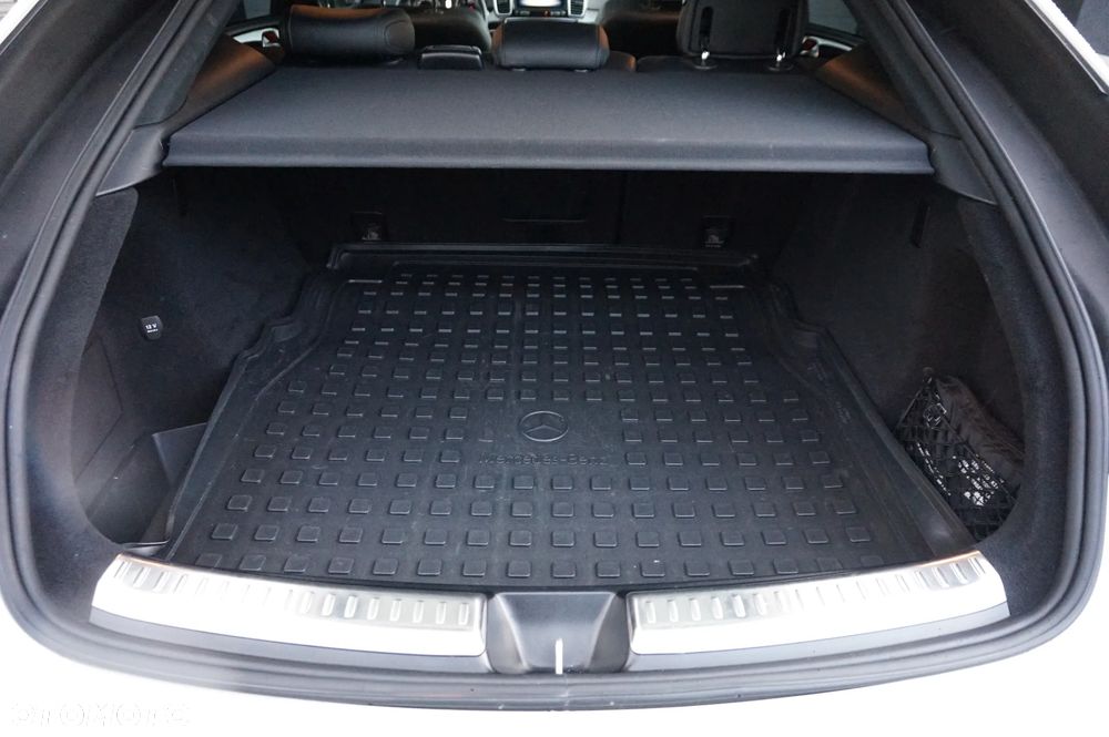 Mercedes-Benz GLE AMG 53 4-Matic Premium - 23