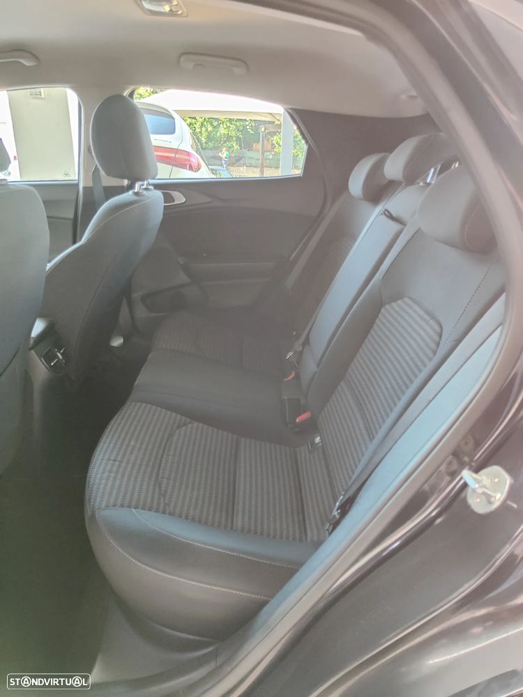 Kia XCeed 1.0 T-GDI Dynamic - 15