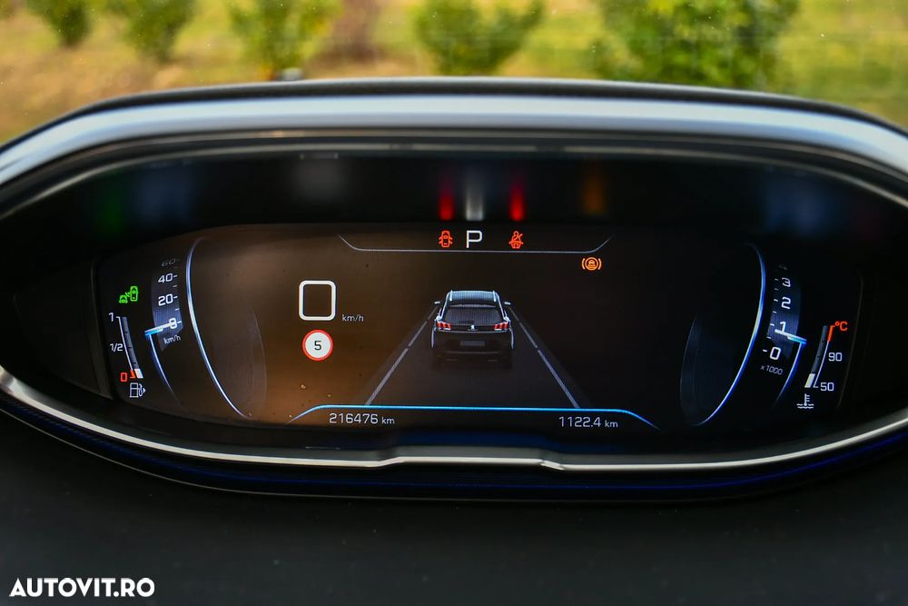 Peugeot 5008 2.0 BlueHDI s&s EAT8 GT - 21