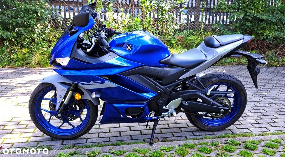 Yamaha R3 - 4