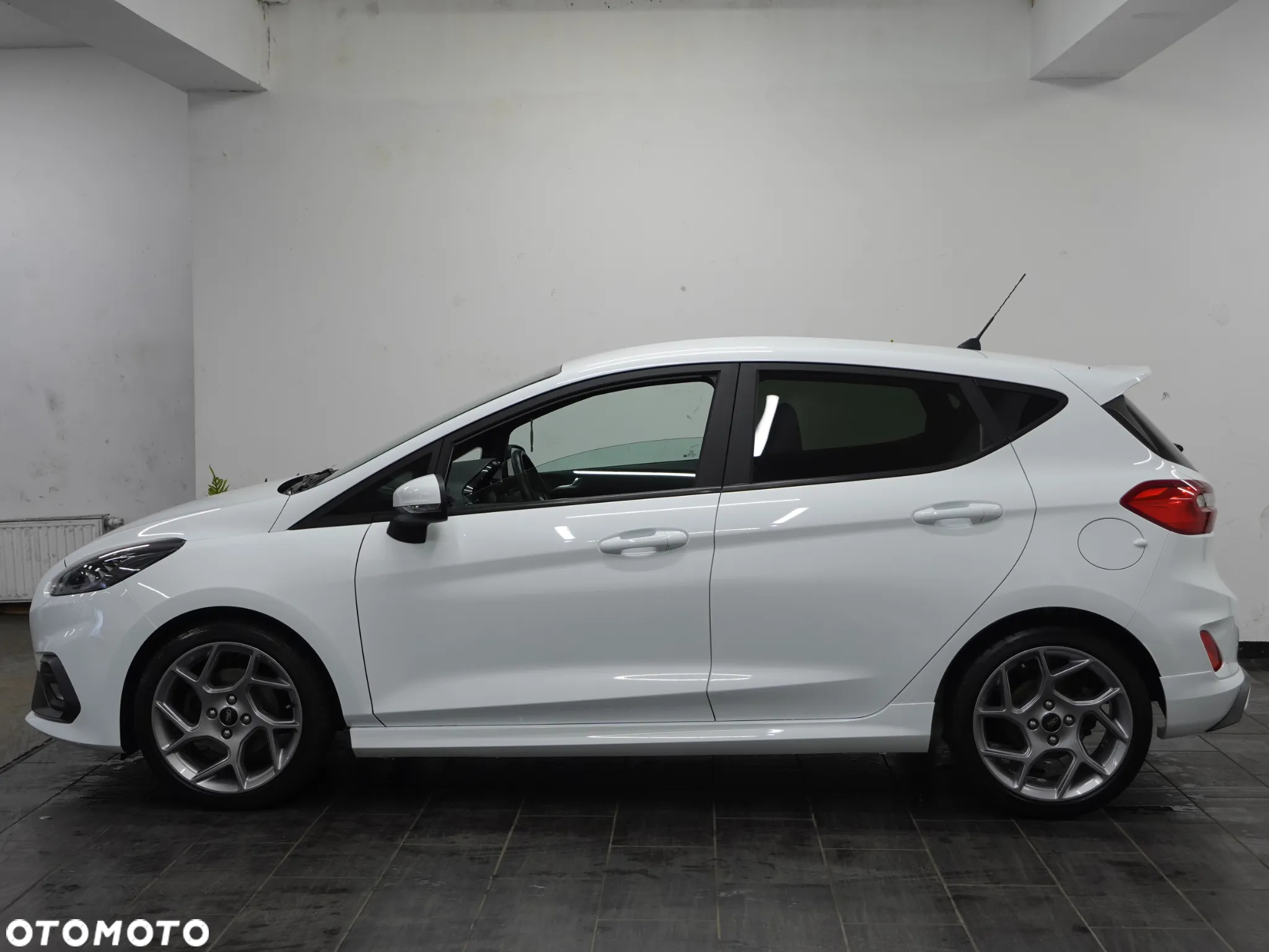 Ford Fiesta 1.5 EcoBoost S&S ST X - 5