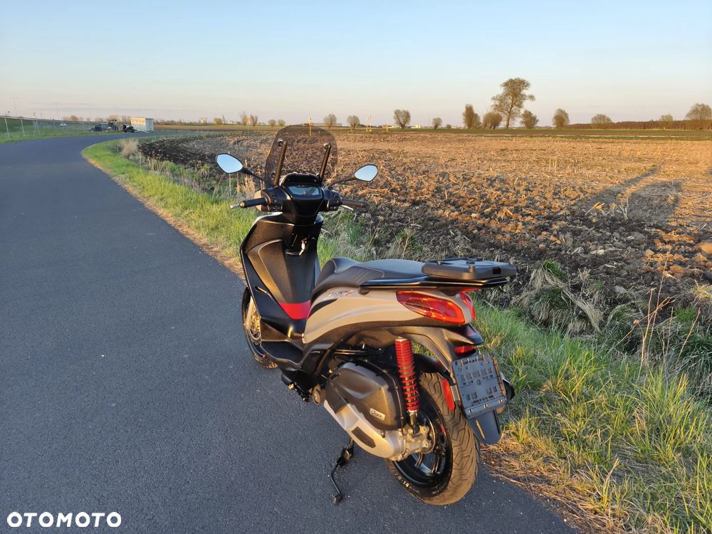 Piaggio Medley - 12