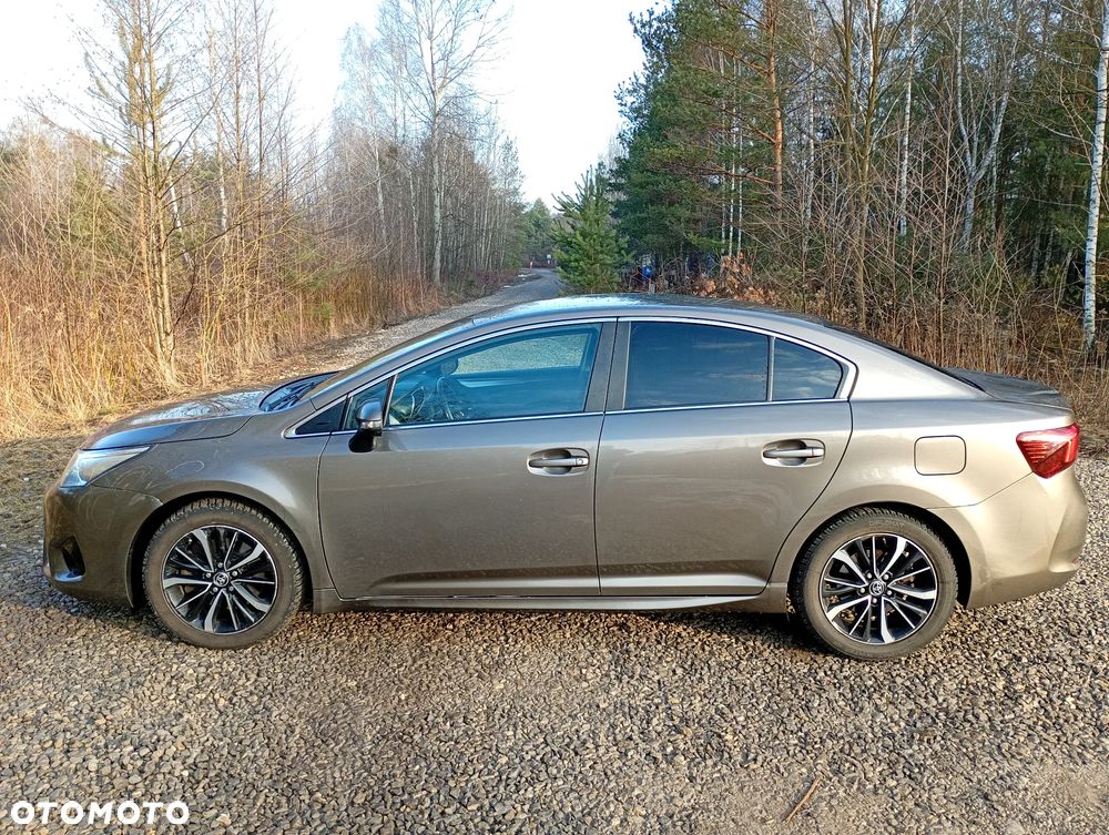 Toyota Avensis 2.0 D-4D Prestige - 4