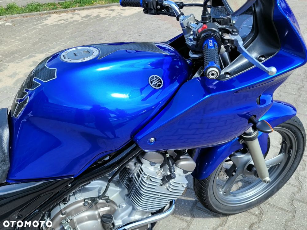 Yamaha XJ - 9
