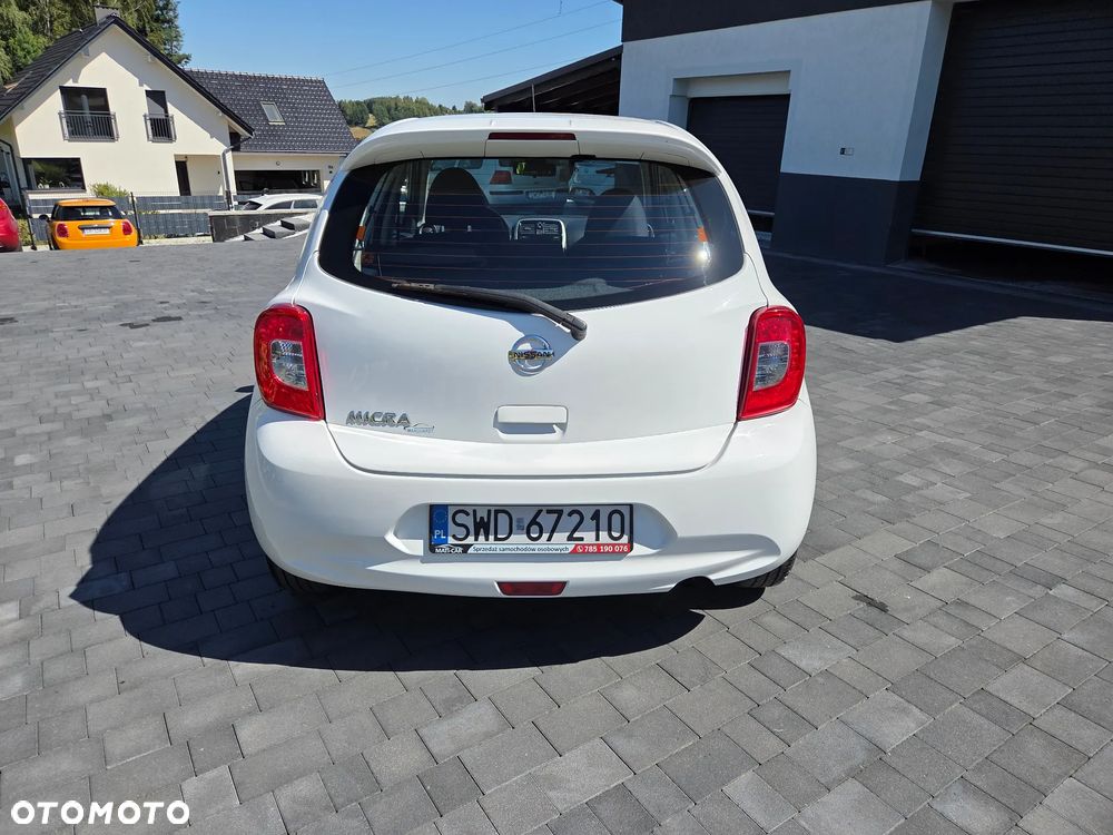 Nissan Micra 1.2 Bild der Frau - 4