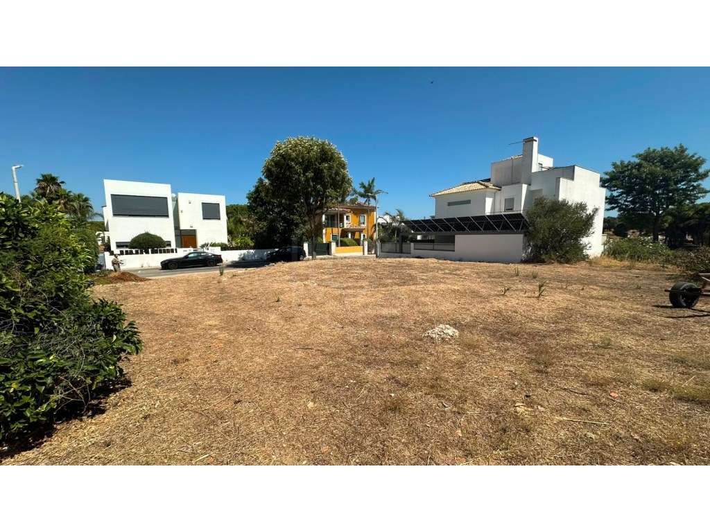 Lote para construção urbana, perto da Praia de Faro, Montenegro Alg... - Grande imagem: 4/5