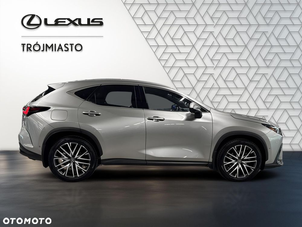 Lexus NX - 7