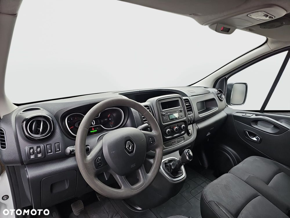 Renault Trafic - 11