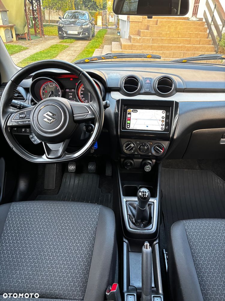 Suzuki Swift 1.2 Premium - 9