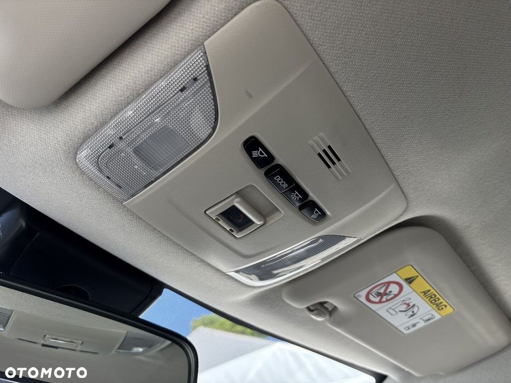 Toyota Corolla 1.8 Hybrid Active - 36