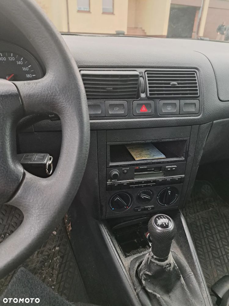 Volkswagen Golf 1.4 Comfortline - 5