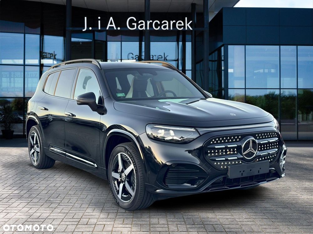 Mercedes-Benz GLB - 8