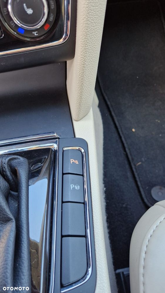 Skoda Superb 2.0 TSI Elegance DSG - 20