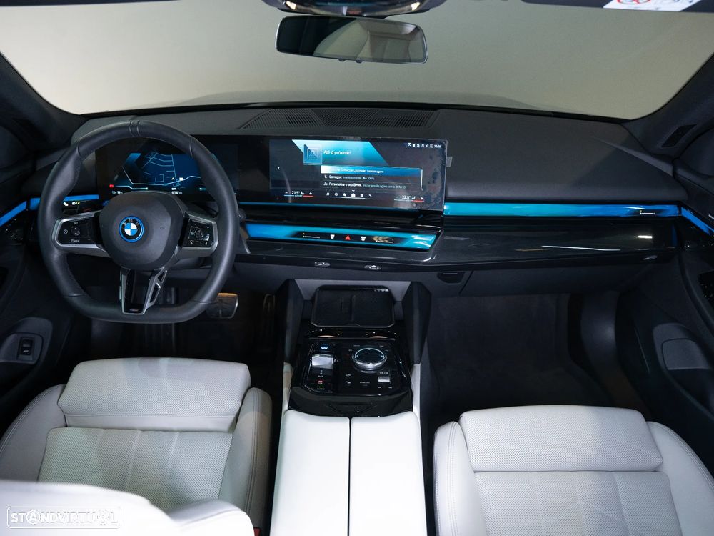 BMW i5 eDrive40 Pack Desportivo M Pro - 10