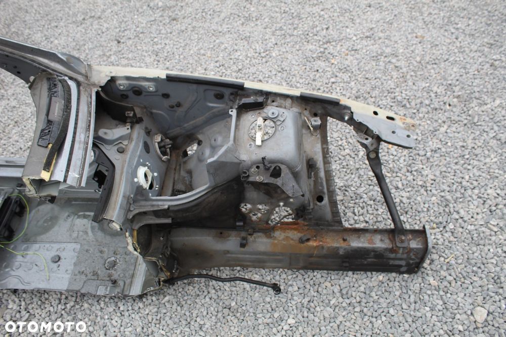 ĆWIARTKA LEWA PRZÓD PODŁÓŻNICA FARTUCH KIELICH PRÓG SŁUPEK A BMW E92 - 4