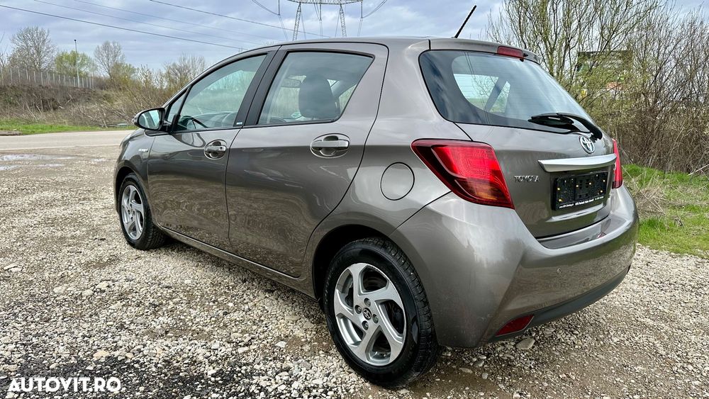 Toyota Yaris - 4