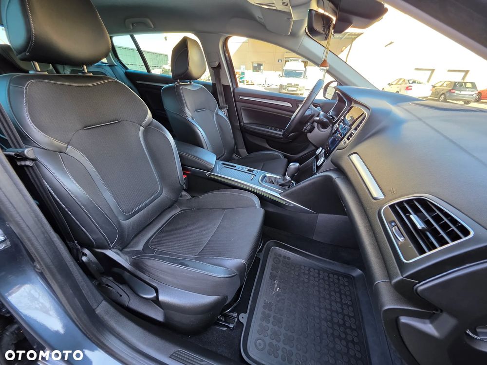 Renault Megane 1.3 TCe FAP Techno EDC - 14