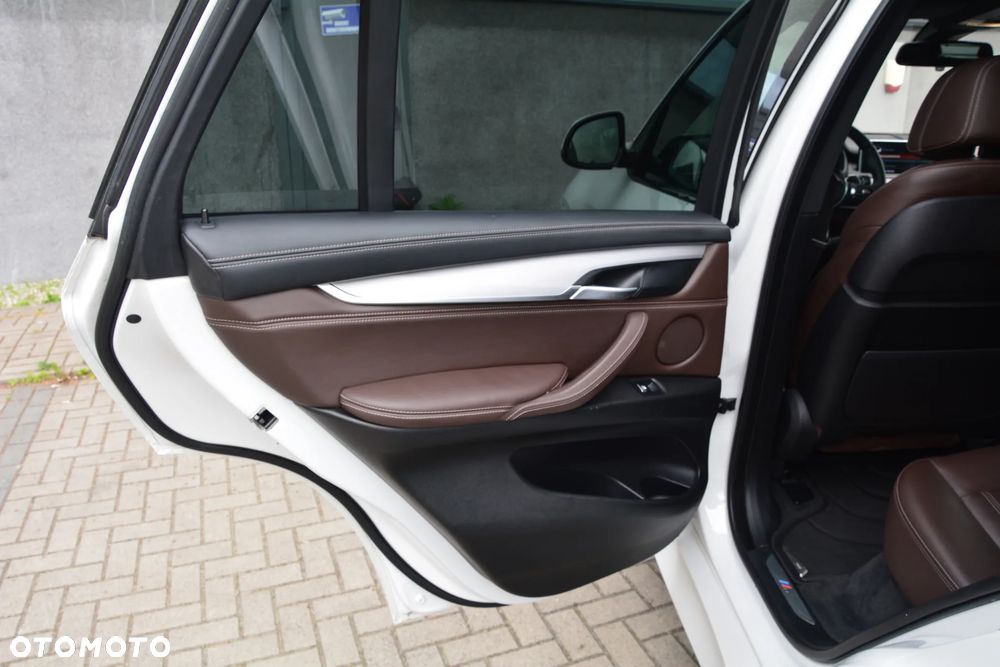 BMW X5 xDrive30d - 14