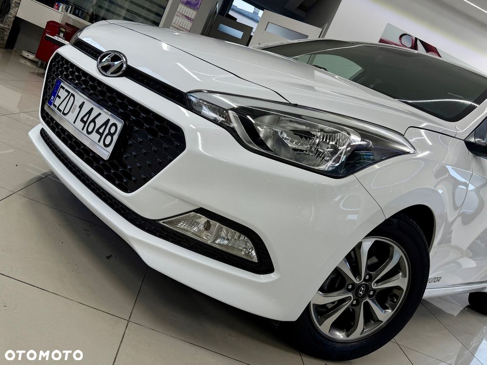 Hyundai i20 1.4 Premium - 18