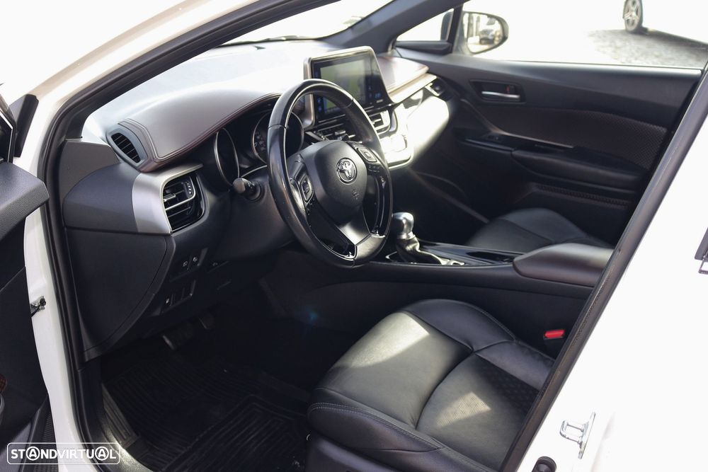 Toyota C-HR 1.8 Hybrid Exclusive+P.Luxury - 27