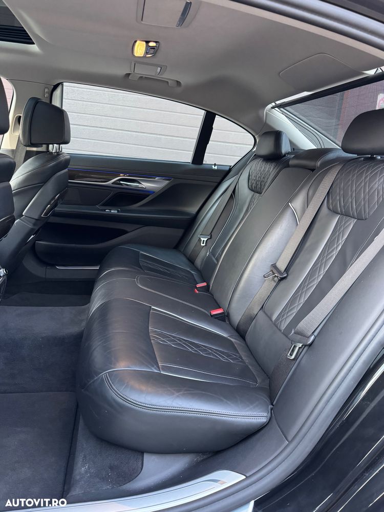 BMW Seria 7 - 13