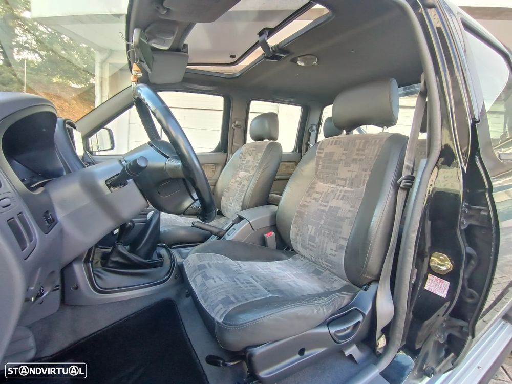 Nissan Pick Up 2.5 TD CD Navara - 18