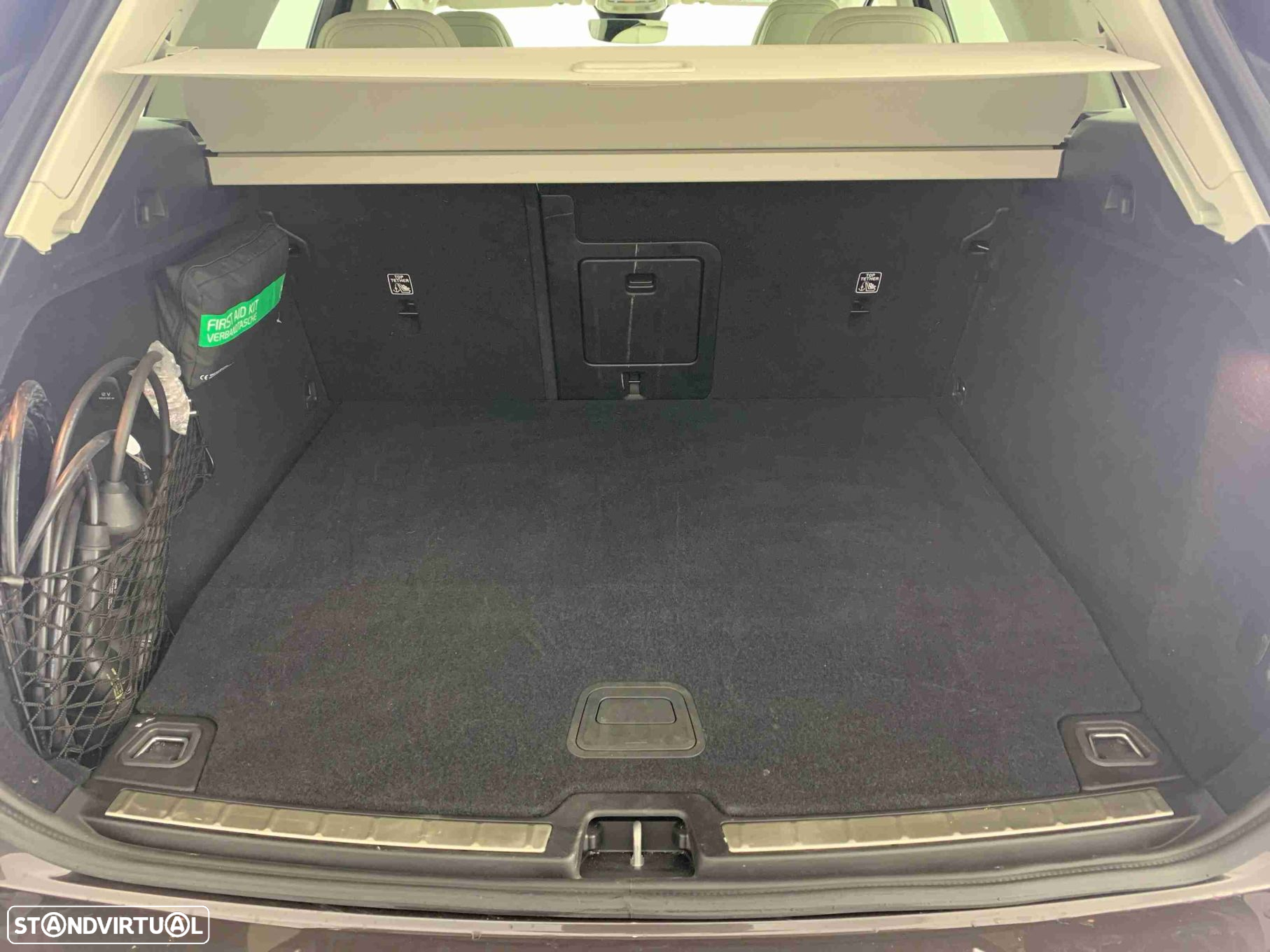 Volvo XC 60 2.0 T6 PHEV Plus Dark AWD - 14