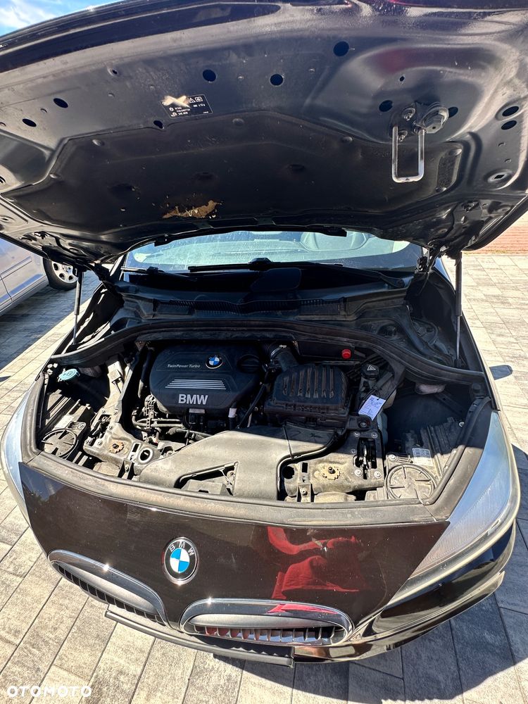 BMW Seria 2 218d - 15