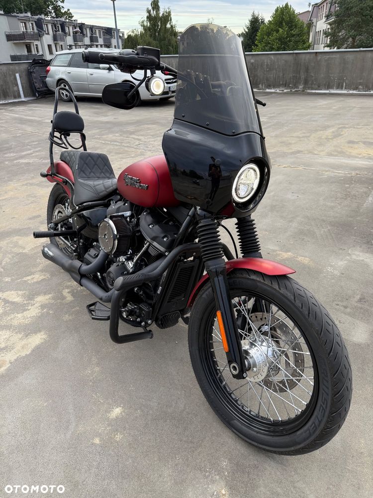 Harley-Davidson Softail Street Bob - 12