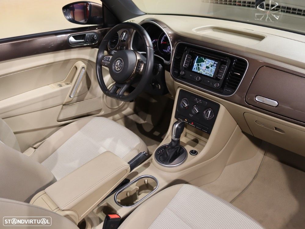 VW New Beetle Cabriolet 1.4 TSI Sport DSG - 16