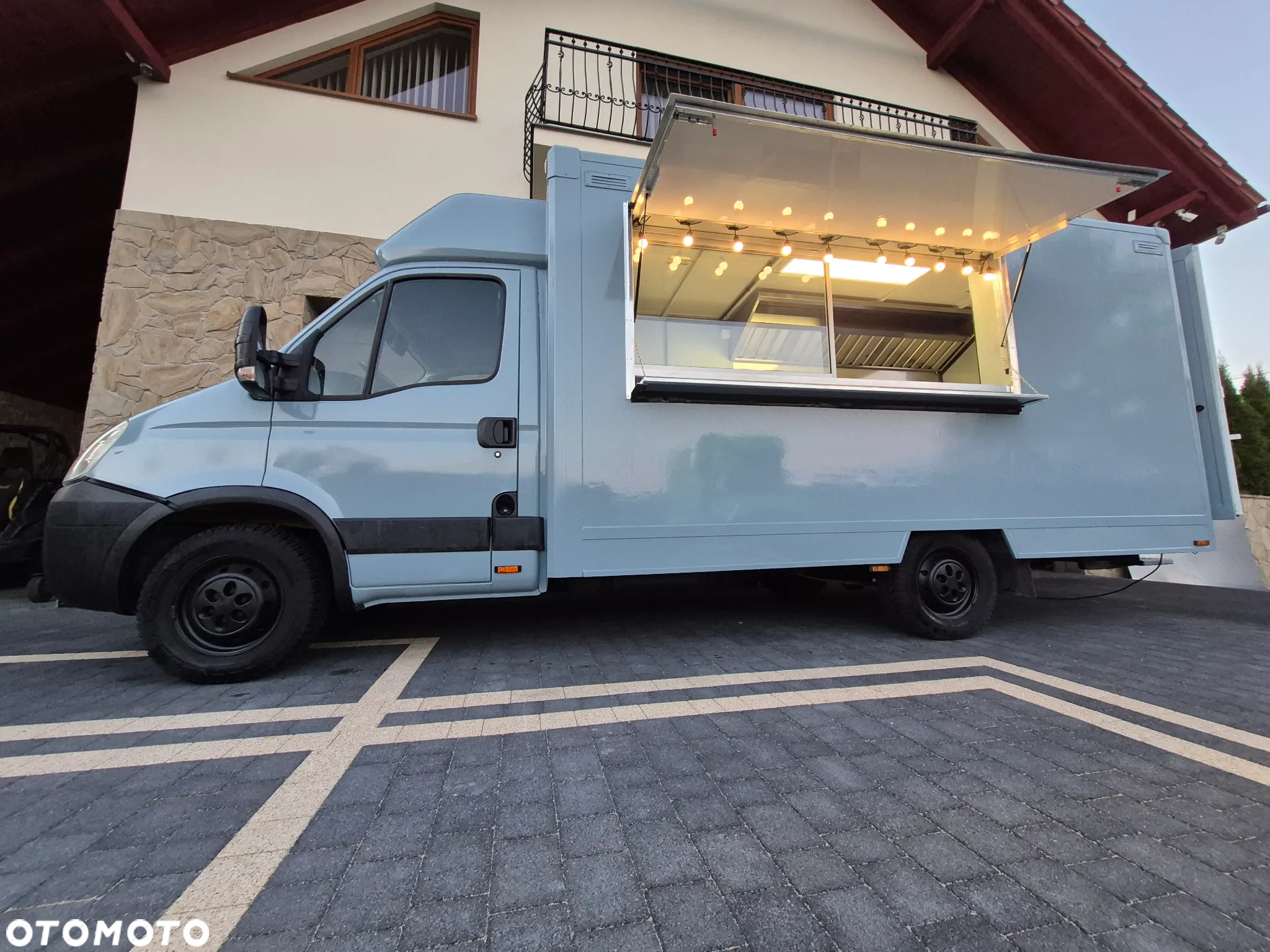 Iveco Food Truck Sklep Bar Specjalny - 13
