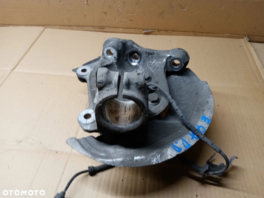 Zwrotnica prawy przód przednia prawa BMW I E81 E87 - 4