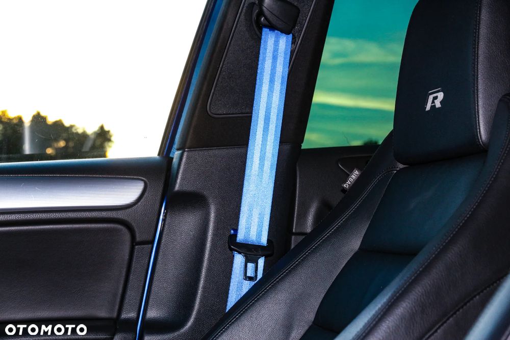 Volkswagen Golf - 35