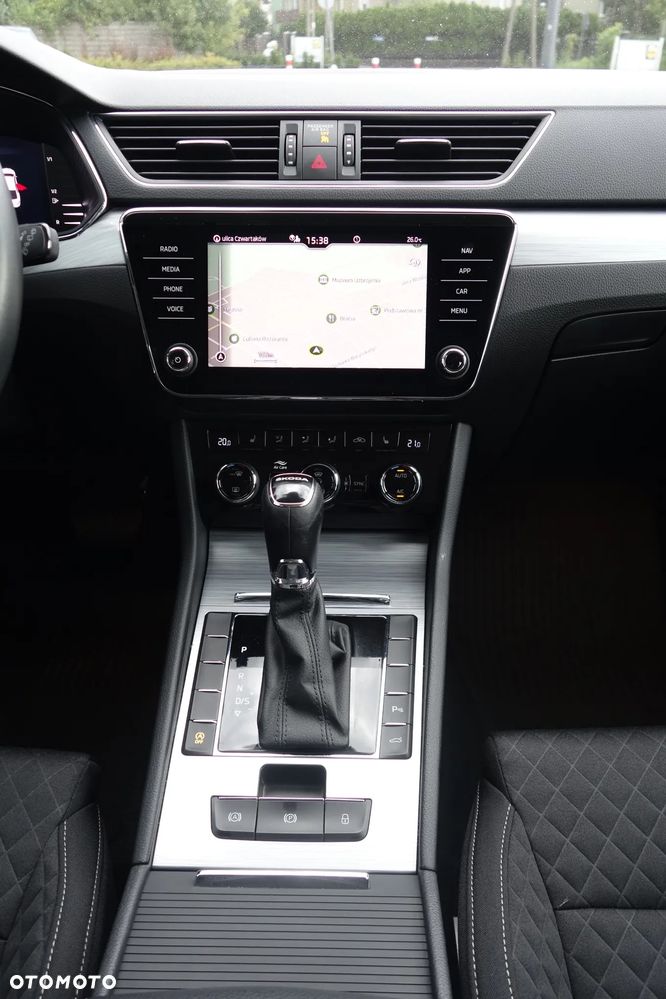 Skoda Superb 1.5 TSI Style DSG - 13