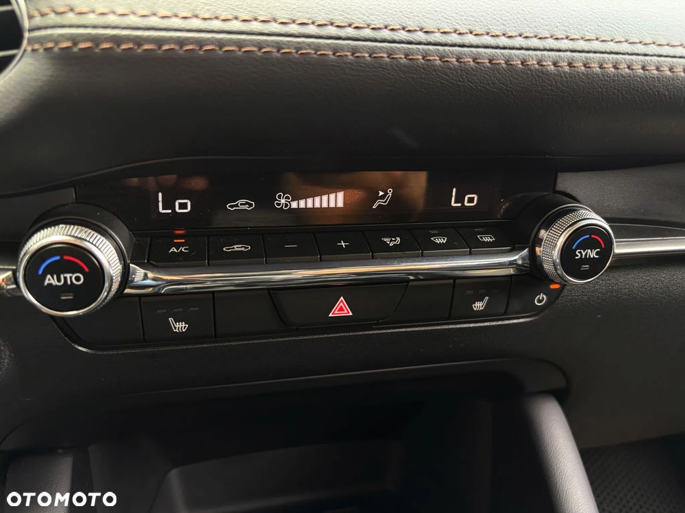 Mazda 3 SKYACTIV-G 2.0 M-Hybrid - 31