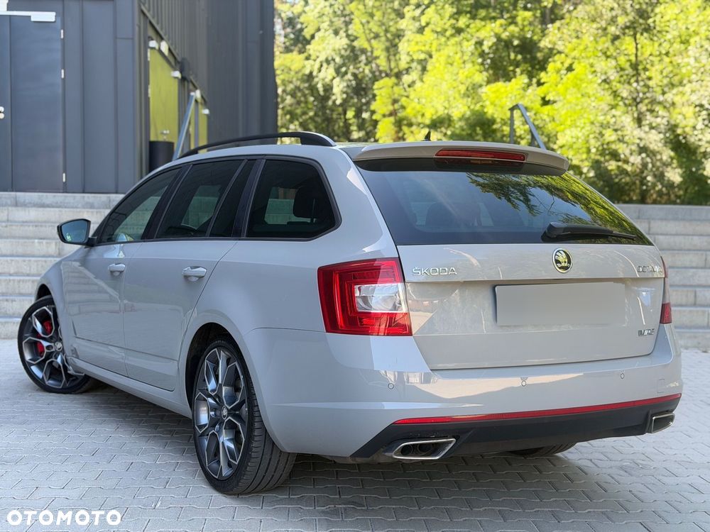 Skoda Octavia 2.0 TDI RS Challenge DSG - 15