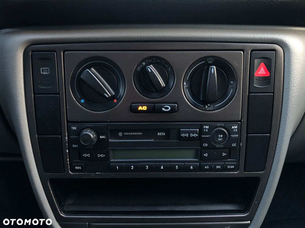 Volkswagen Passat Variant 1.9 TDI - 17