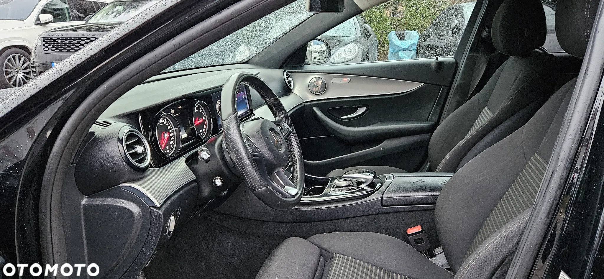 Mercedes-Benz Klasa E 200 d T 9G-TRONIC - 25