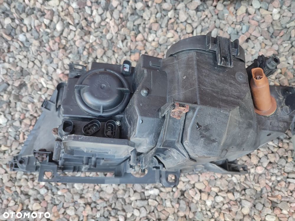 BMW E46 COUPE / CABRIO LIFT ( PO LIFT ) ORYGINALNE LAMPY PRZÓD MARKI AL Automotive Lighting LEWA / PRAWA EUROPA POD ŻARÓWKĘ H7 + BIAŁE KIERUNKOWZKAZY O NR. 63 12 7 165 889 / 63 12 7 165 890 / 63 12 7 165 919 / 63 12 7 165 920 OEM W BARDZO DOBRYM STANIE - 31