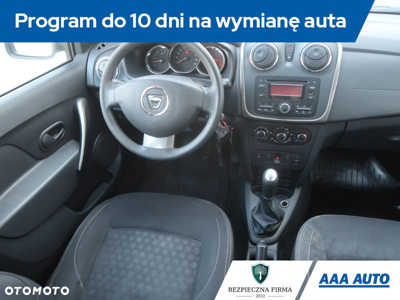 Dacia Sandero - 8