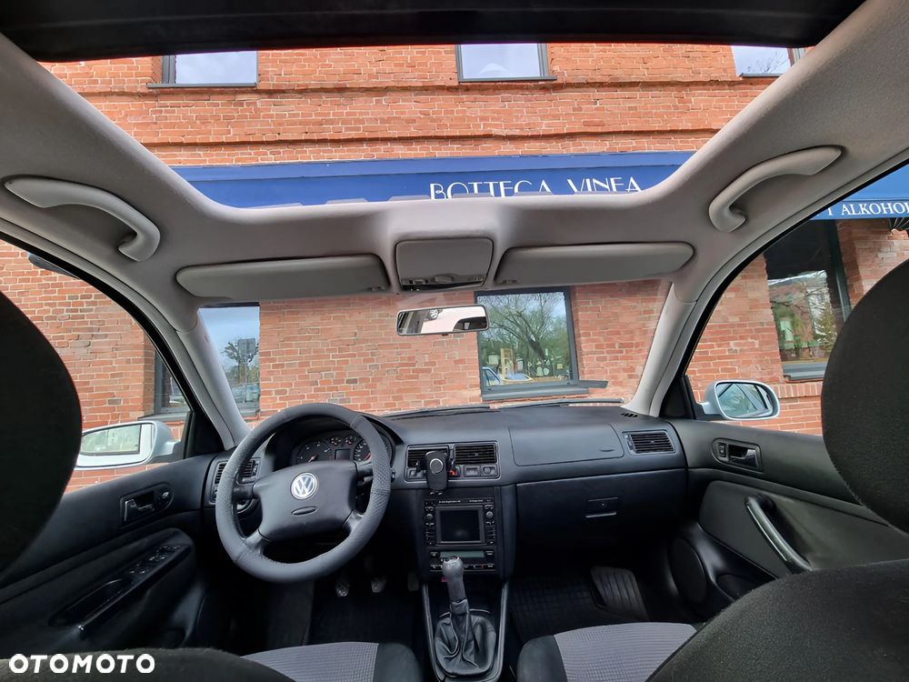 Volkswagen Golf - 9