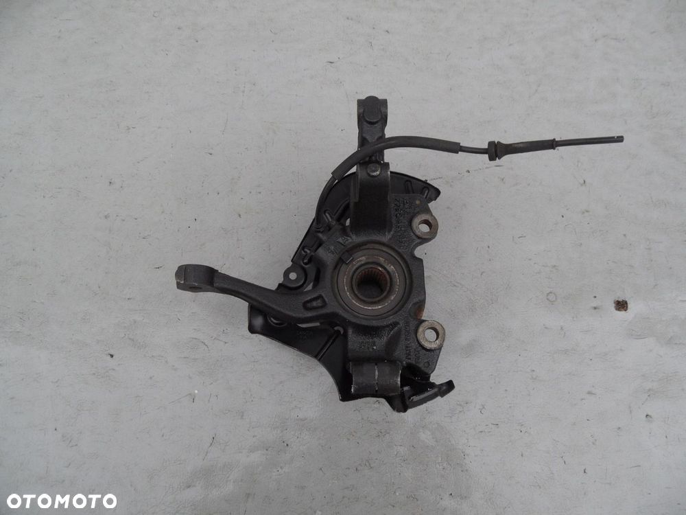 ZWROTNICA PIASTA LEWA FIAT PANDA III CROSS 4X4 - 2