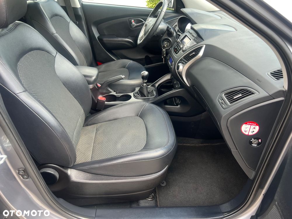 Hyundai ix35 1.7 CRDi 2WD blue Finale - 27