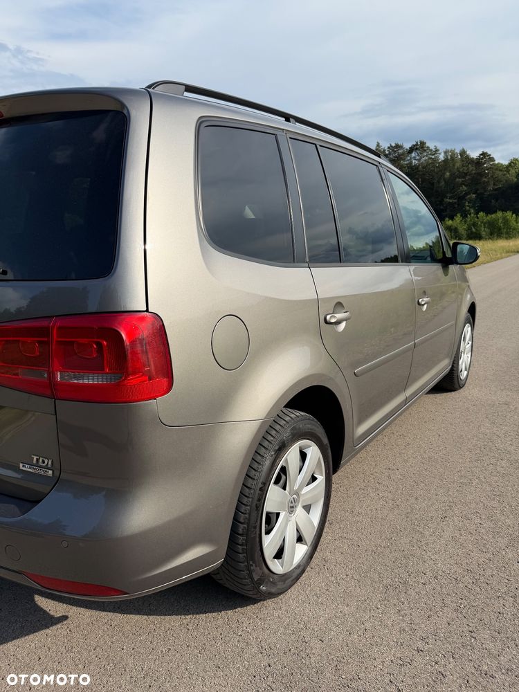 Volkswagen Touran 1.6 TDI DPF BlueMotion Technology STYLE - 10